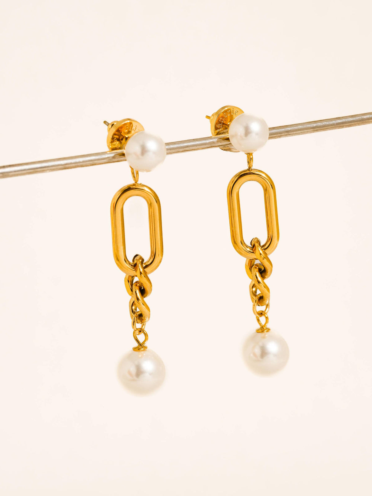 Lyrisme Pearl Drop Chain Earrings