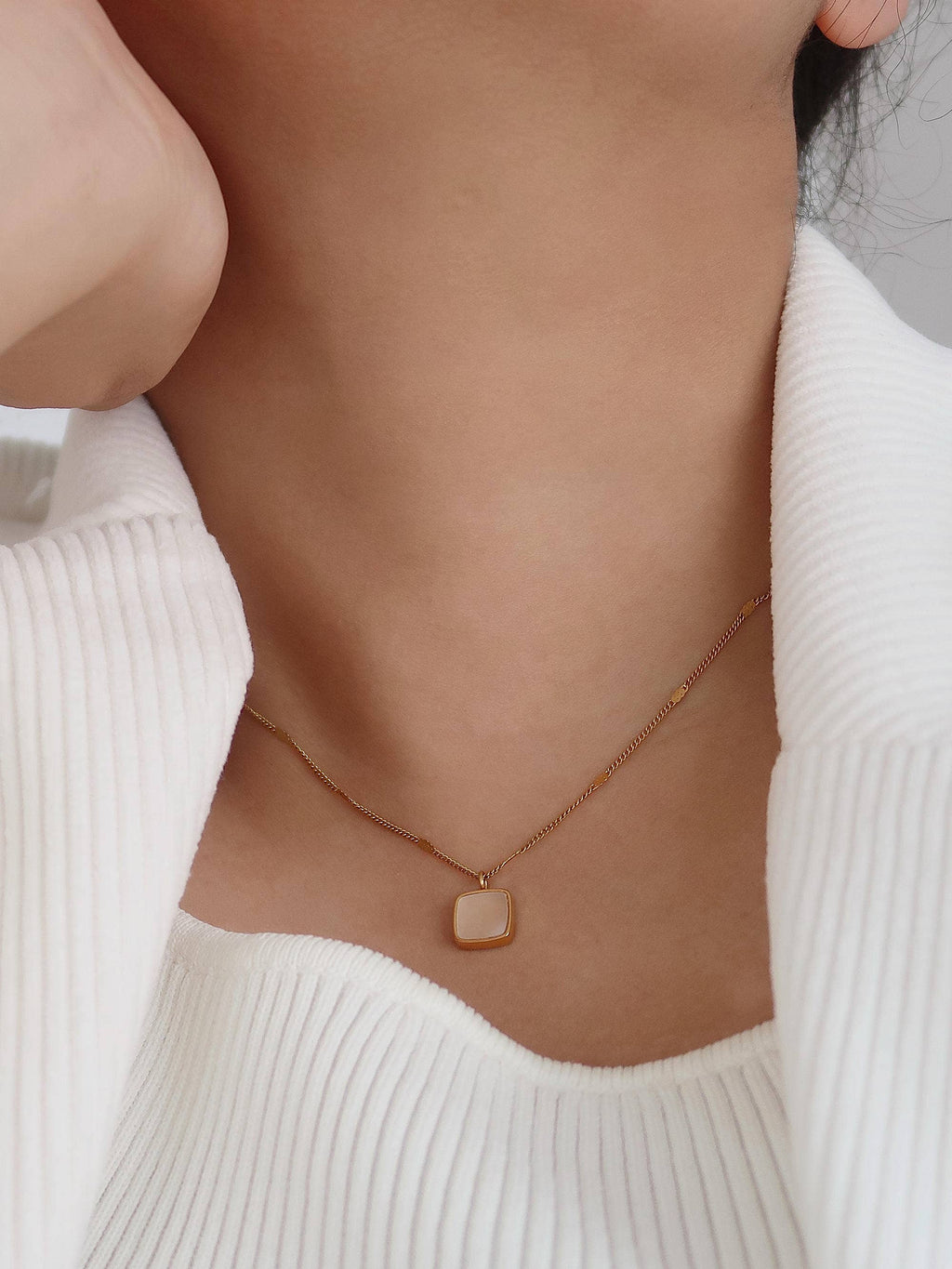 Felicity Shell Square Necklace