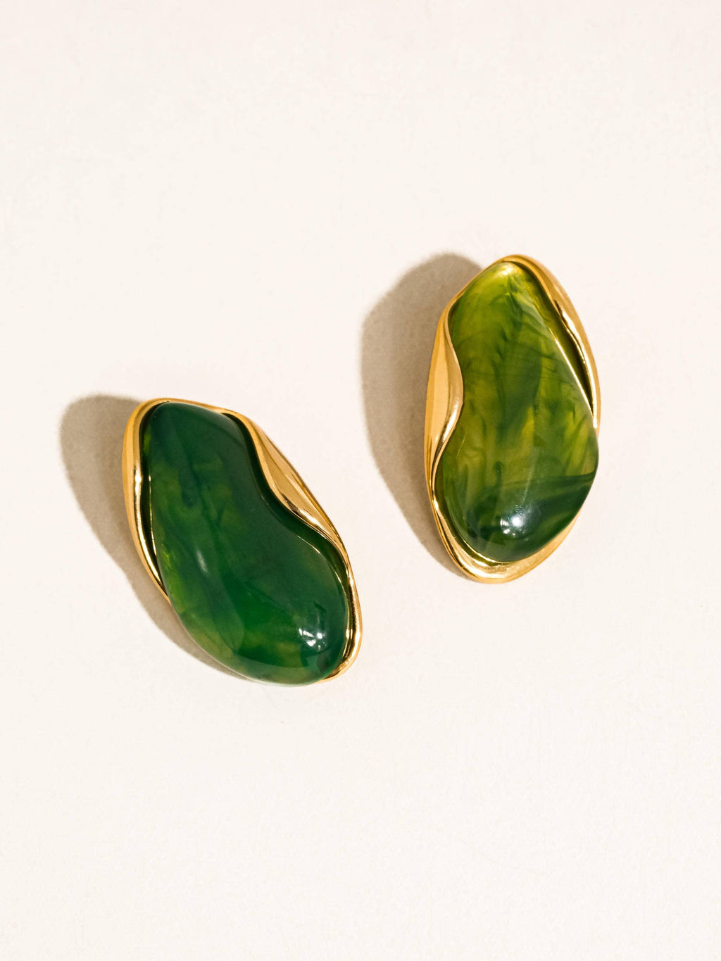 Maélie Resin Drop Earrings